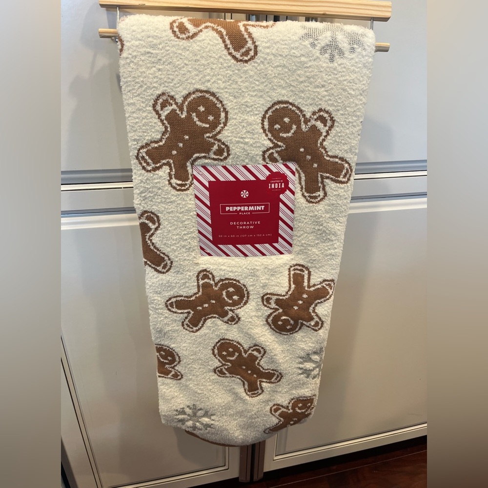 Christmas Gingerbread Throw Blanket